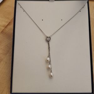 Silvef necklace with 3 pearls